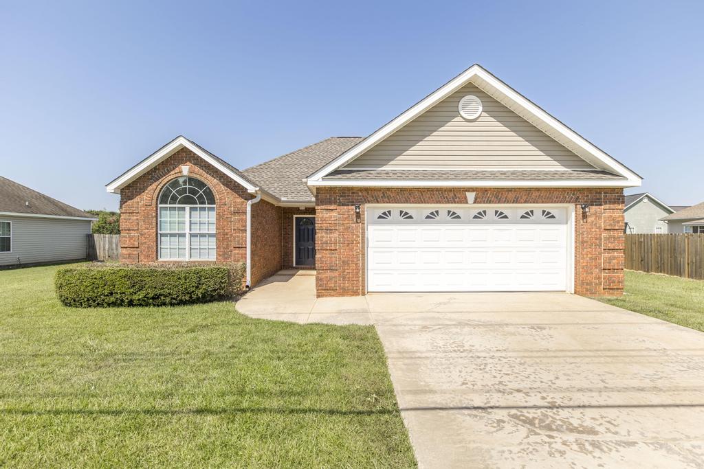 A brick ranch home listed and sold by HomeSold GA